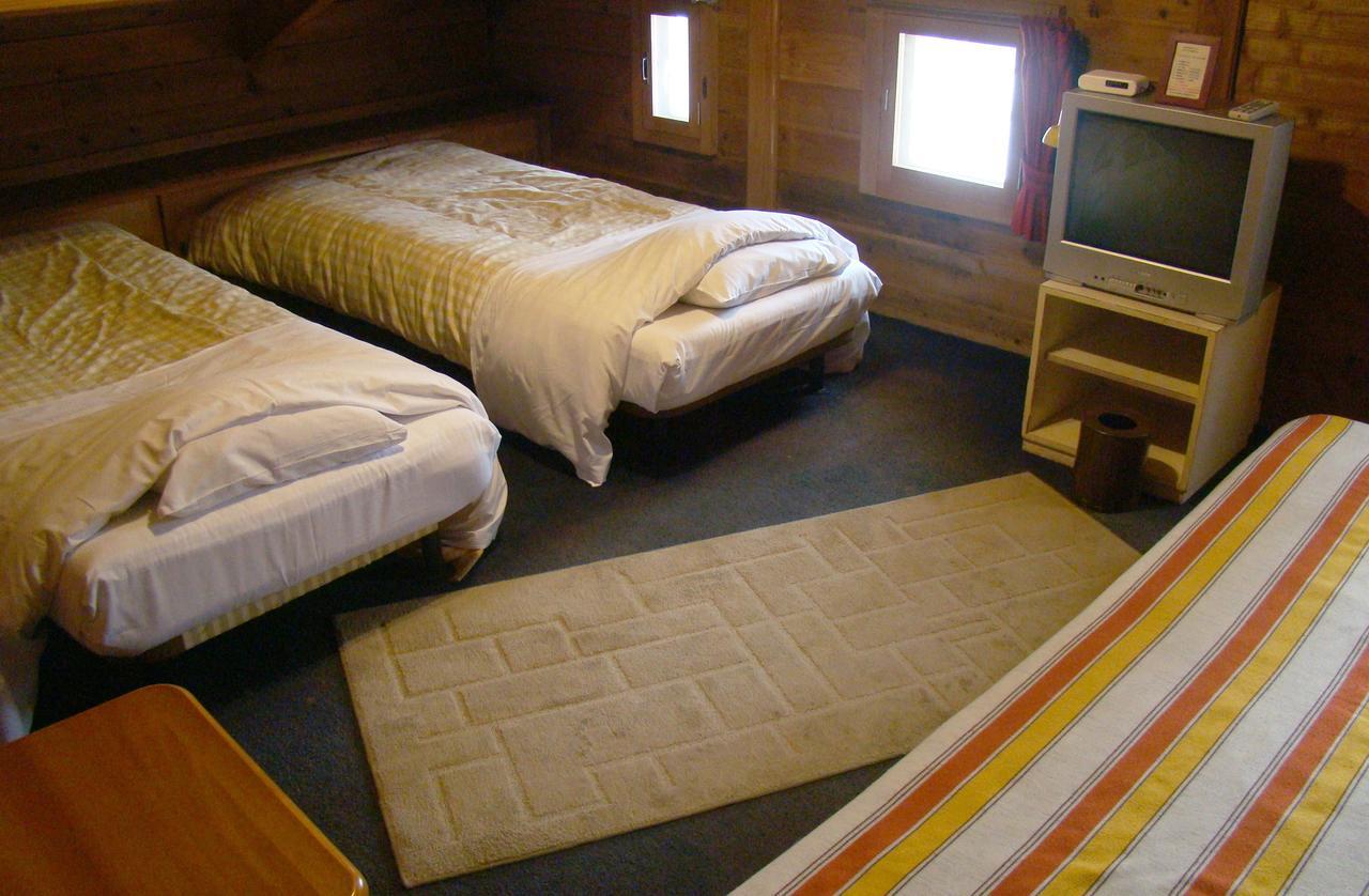 Pension Blue Hakuba Exterior photo
